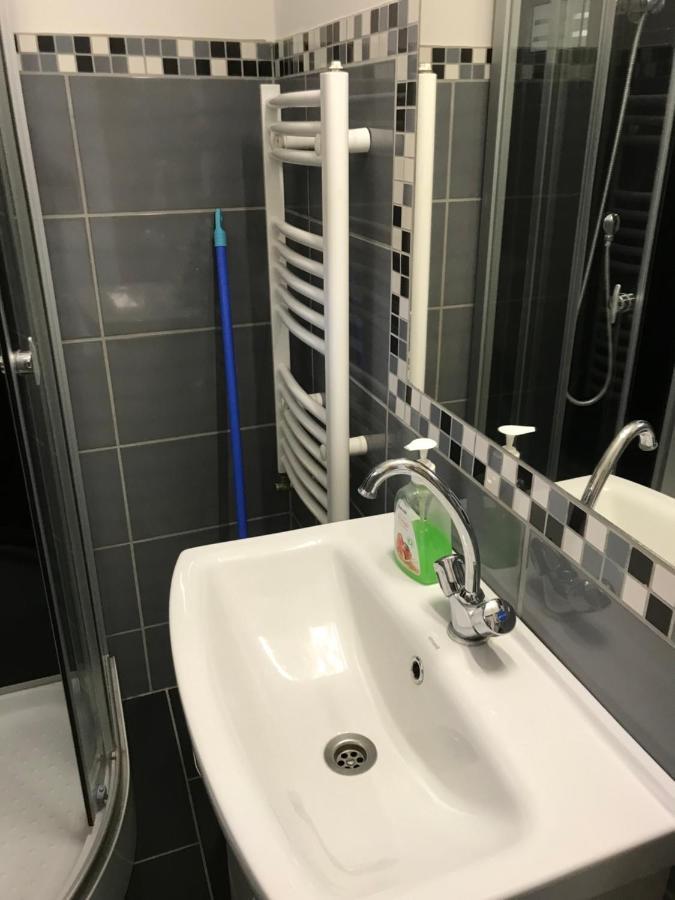 Kerti franciaágyas apartman Vac Bagian luar foto